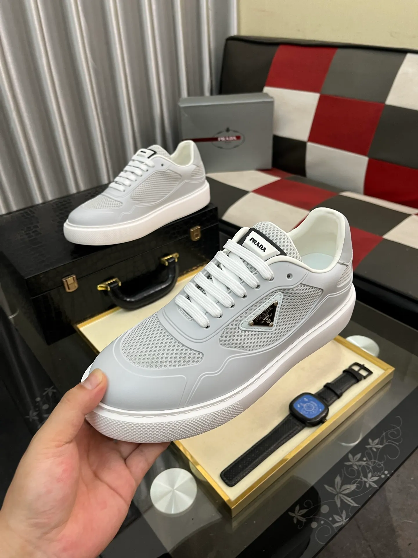 Men's shoes 💰580⌚️⌚️【PRADA】Prada - high-end quality original order 🔍🔍🔍 casual sports shoes - upper: imported 🔝 Napa calfskin, pebbled calfskin, branded glue hollow mesh canvas, shoe body sewn with branded metal fasteners - lining: water-dyed cowhide - outsole: ultra-light TPU foam rubber; two-color molded outsole -Ultra-high quality control, fine workmanship, highlighting (high-end, nobility, class) -Size: 38-445️⃣colors available